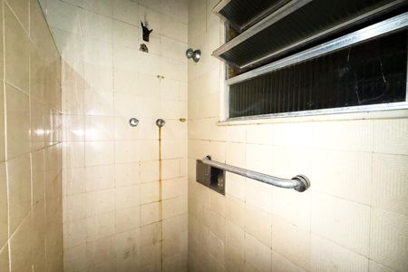 Casa à venda com 362m², 5 quartos e 2 vagasBanheiro 1