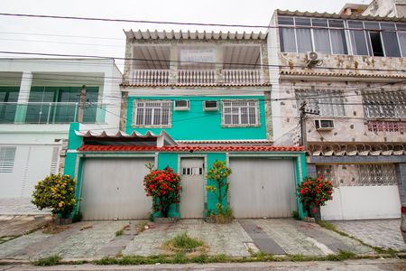 Casa à venda com 362m², 5 quartos e 2 vagasFachada