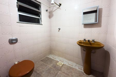 Casa à venda com 362m², 5 quartos e 2 vagasBanheiro da Suíte 2