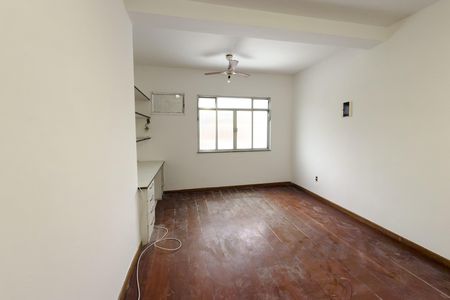 Casa à venda com 362m², 5 quartos e 2 vagasQuarto 2