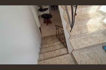 Casa à venda com 326m², 4 quartos e 2 vagas