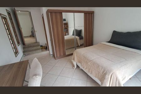 Casa à venda com 326m², 4 quartos e 2 vagas