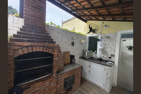 Apartamento à venda com 160m², 4 quartos e 2 vagas