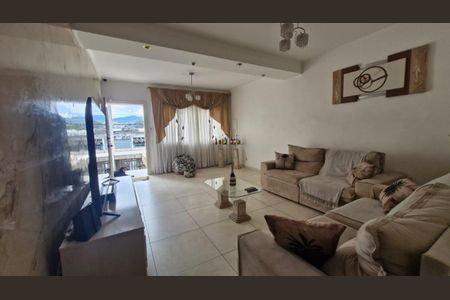 Casa à venda com 3 quartos, 155m² em Jaraguá, São Paulo