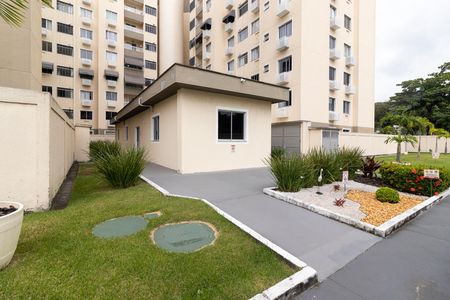 Apartamento para alugar com 50m², 2 quartos e 1 vaga Apartamento para alugar com 50m², 2 quartos e 1 vagaÁrea comum - Salão de festas