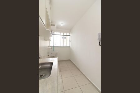 Apartamento para alugar com 50m², 2 quartos e 1 vaga Apartamento para alugar com 50m², 2 quartos e 1 vagaCozinha e Área de Serviço