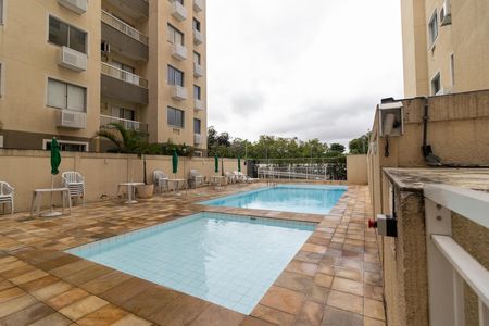 Apartamento para alugar com 50m², 2 quartos e 1 vaga Apartamento para alugar com 50m², 2 quartos e 1 vagaÁrea comum - Piscina