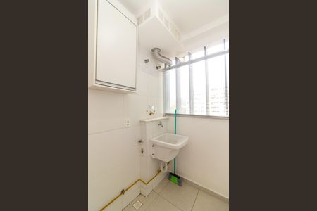 Apartamento para alugar com 50m², 2 quartos e 1 vaga Apartamento para alugar com 50m², 2 quartos e 1 vagaCozinha e Área de Serviço