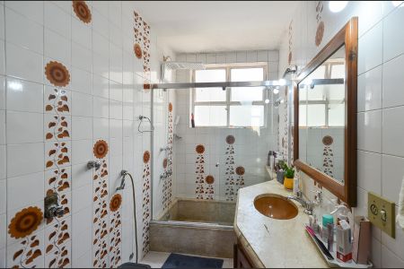 Apartamento à venda com 130m², 3 quartos e 2 vagas Apartamento à venda com 130m², 3 quartos e 2 vagasBanheiro Social