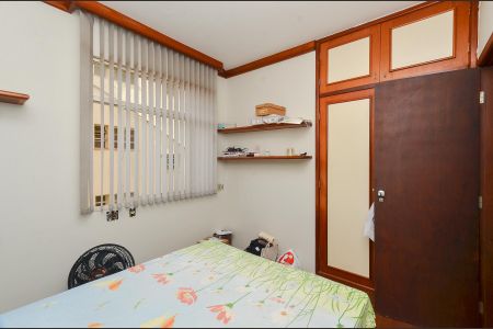 Apartamento à venda com 130m², 3 quartos e 2 vagas Apartamento à venda com 130m², 3 quartos e 2 vagasQuarto 1