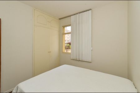 Apartamento à venda com 130m², 3 quartos e 2 vagas Apartamento à venda com 130m², 3 quartos e 2 vagasQuarto 2