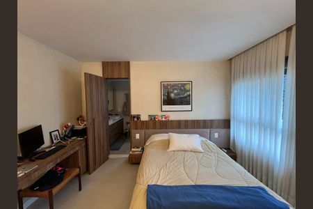Apartamento à venda com 143m², 3 quartos e 2 vagas
