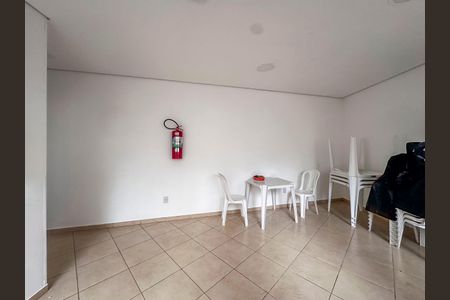 Apartamento para alugar com 48m², 2 quartos e 1 vaga Apartamento para alugar com 48m², 2 quartos e 1 vagaÁrea comum - Salão de festas