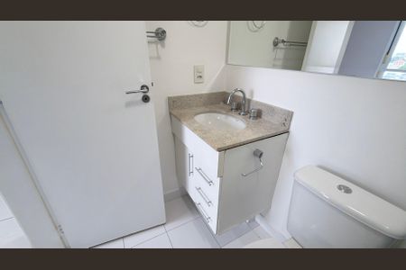 Apartamento para alugar com 71m², 3 quartos e 1 vaga Apartamento para alugar com 71m², 3 quartos e 1 vagaBanheiro da Suíte