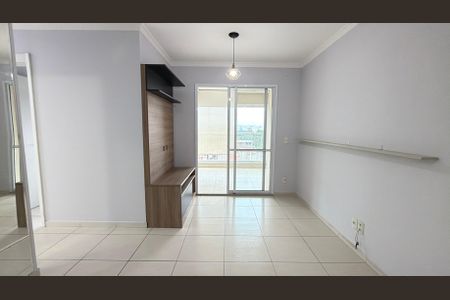 Apartamento para alugar com 71m², 3 quartos e 1 vaga Apartamento para alugar com 71m², 3 quartos e 1 vagaSala