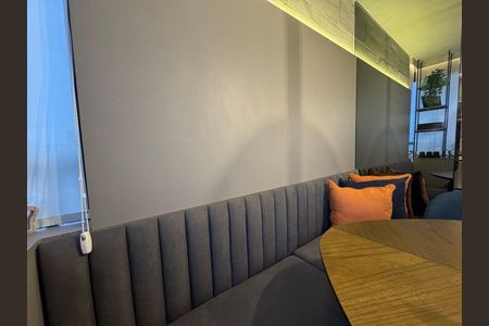 Apartamento à venda com 57m², 2 quartos e 1 vaga Apartamento à venda com 57m², 2 quartos e 1 vagaSala