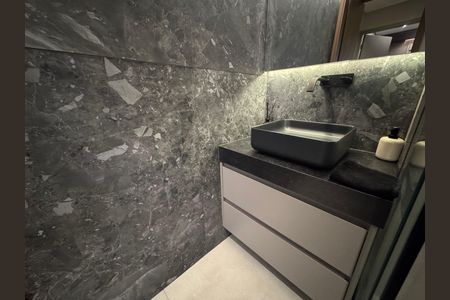 Apartamento à venda com 57m², 2 quartos e 1 vaga Apartamento à venda com 57m², 2 quartos e 1 vagaBanheiro 2