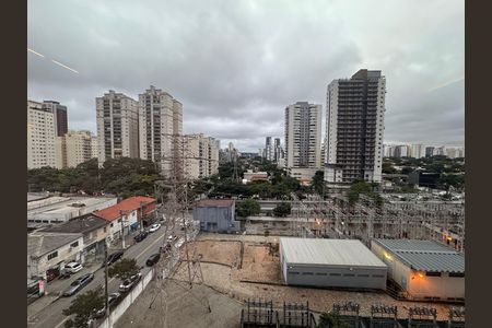 Apartamento à venda com 57m², 2 quartos e 1 vaga Apartamento à venda com 57m², 2 quartos e 1 vagaVaranda
