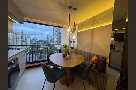 Apartamento à venda com 57m², 2 quartos e 1 vaga Apartamento à venda com 57m², 2 quartos e 1 vagaSala