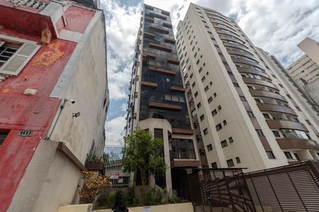Studio à venda com 84m², 1 quarto e 1 vaga Studio à venda com 84m², 1 quarto e 1 vagaFachada