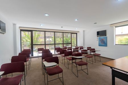 Studio à venda com 84m², 1 quarto e 1 vaga Studio à venda com 84m², 1 quarto e 1 vagaÁrea comum - Salão de festas