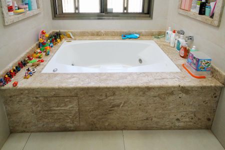 Casa de condomínio para alugar com 358m², 4 quartos e 4 vagasBanheiro Suíte 1