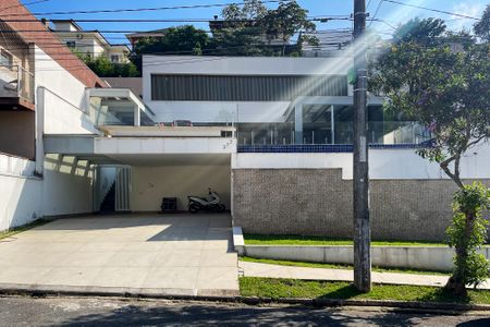 Fachada de casa de condomínio para alugar com 4 quartos, 358m² em Jardim Sao Paulo Ii, Cotia