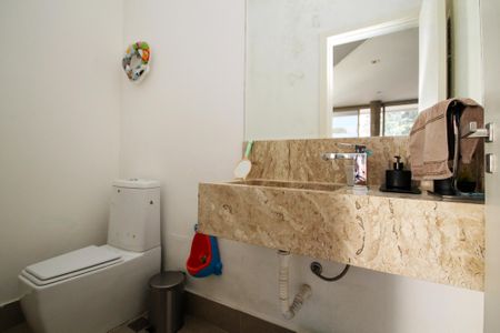 Casa de condomínio para alugar com 358m², 4 quartos e 4 vagasLavabo