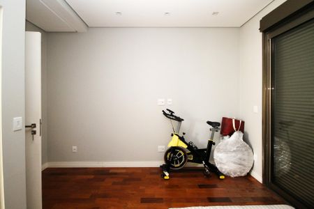 Casa de condomínio para alugar com 358m², 4 quartos e 4 vagasSuíte 4