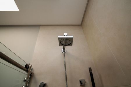 Casa de condomínio para alugar com 358m², 4 quartos e 4 vagasBanheiro Suíte 2