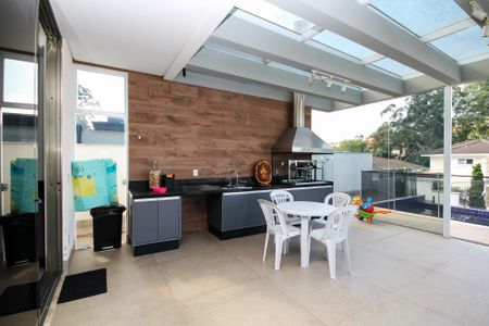 Casa de condomínio para alugar com 358m², 4 quartos e 4 vagasChurrasqueira