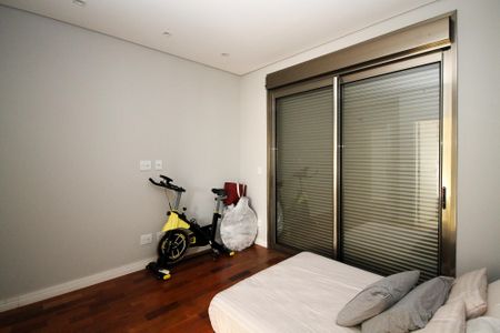 Casa de condomínio para alugar com 358m², 4 quartos e 4 vagasSuíte 4