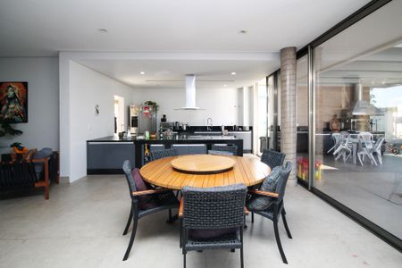 Casa de condomínio para alugar com 358m², 4 quartos e 4 vagasSala 2