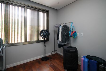 Casa de condomínio para alugar com 358m², 4 quartos e 4 vagasSuíte 2