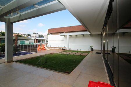 Casa de condomínio para alugar com 358m², 4 quartos e 4 vagasVaranda