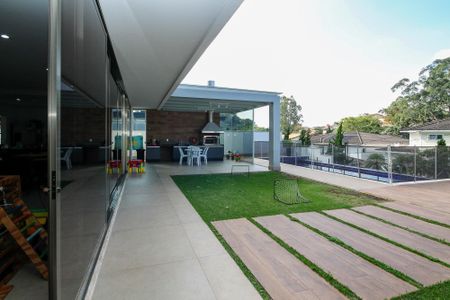 Casa de condomínio para alugar com 358m², 4 quartos e 4 vagasVaranda