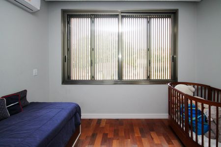 Casa de condomínio para alugar com 358m², 4 quartos e 4 vagasSuíte 3