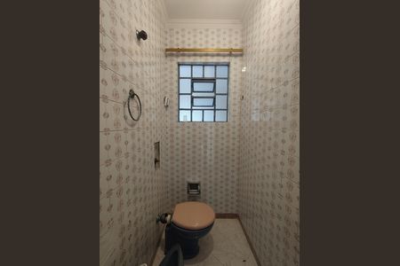 Casa à venda com 330m², 4 quartos e 6 vagas Casa à venda com 330m², 4 quartos e 6 vagasBanheiro - torneira