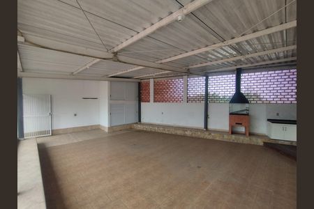 Casa à venda com 330m², 4 quartos e 6 vagas Casa à venda com 330m², 4 quartos e 6 vagasEspaço Gourmet