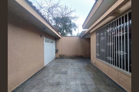 Casa à venda com 330m², 4 quartos e 6 vagas Casa à venda com 330m², 4 quartos e 6 vagasGaragem