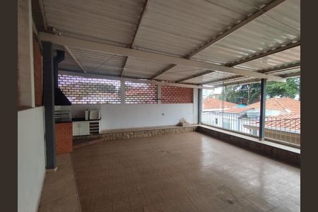 Casa à venda com 330m², 4 quartos e 6 vagas Casa à venda com 330m², 4 quartos e 6 vagasChurrasqueira