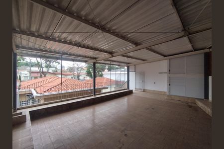 Casa à venda com 330m², 4 quartos e 6 vagas Casa à venda com 330m², 4 quartos e 6 vagasEspaço Gourmet