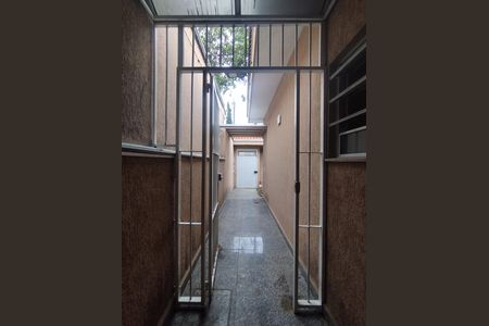 Casa à venda com 330m², 4 quartos e 6 vagas Casa à venda com 330m², 4 quartos e 6 vagasQuintal