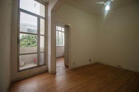 Sala de apartamento para alugar com 1 quarto, 49m² em Estácio, Rio de Janeiro