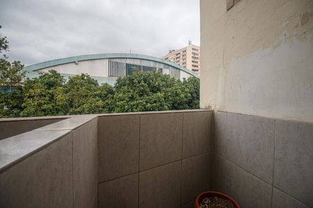 Sala Vista de apartamento para alugar com 1 quarto, 49m² em Estácio, Rio de Janeiro