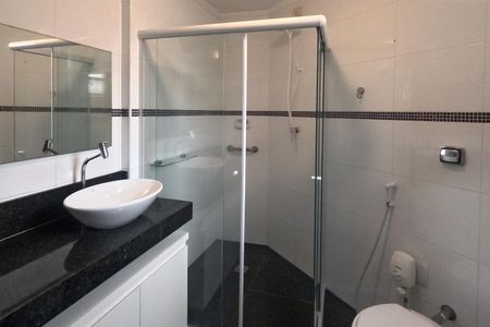 Apartamento para alugar com 196m², 3 quartos e 1 vagaBanheiro 