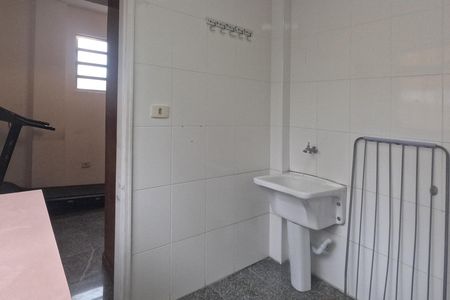 Apartamento para alugar com 196m², 3 quartos e 1 vagaÁrea de Serviço