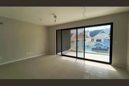Casa de condomínio à venda com 180m², 3 quartos e 1 vagaSuíte 1