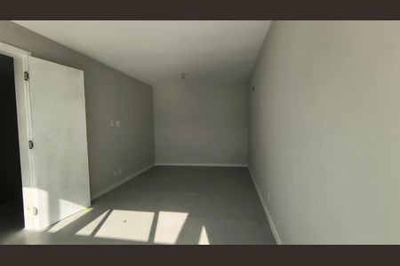 Casa de condomínio à venda com 180m², 3 quartos e 1 vagaCobertura 