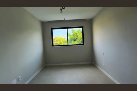 Casa de condomínio à venda com 180m², 3 quartos e 1 vagaSuíte 2